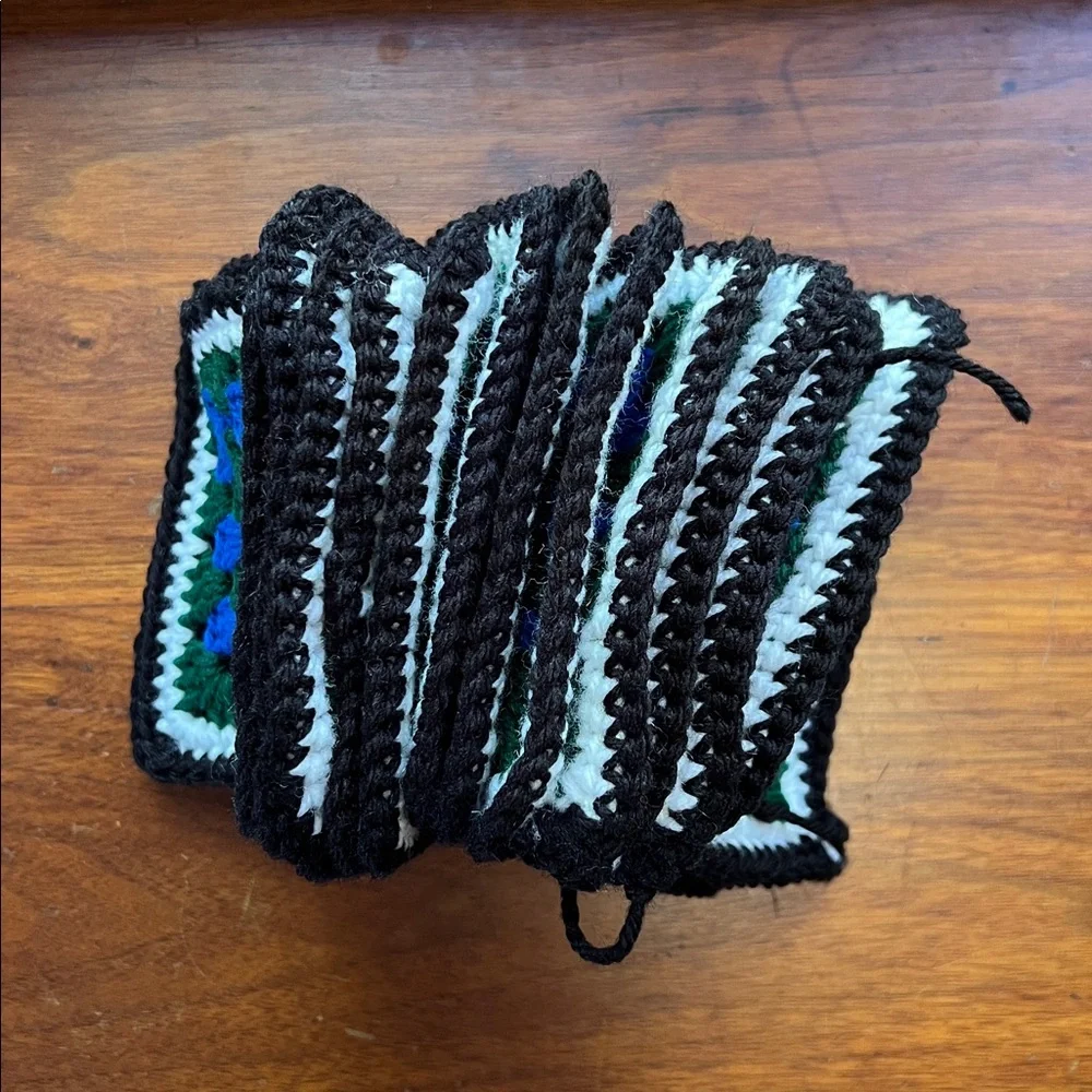 Crochet Granny Square with Green and blue Accents - Picture 5 of 5